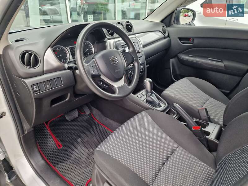 Позашляховик / Кросовер Suzuki Vitara 2021 в Рівному
