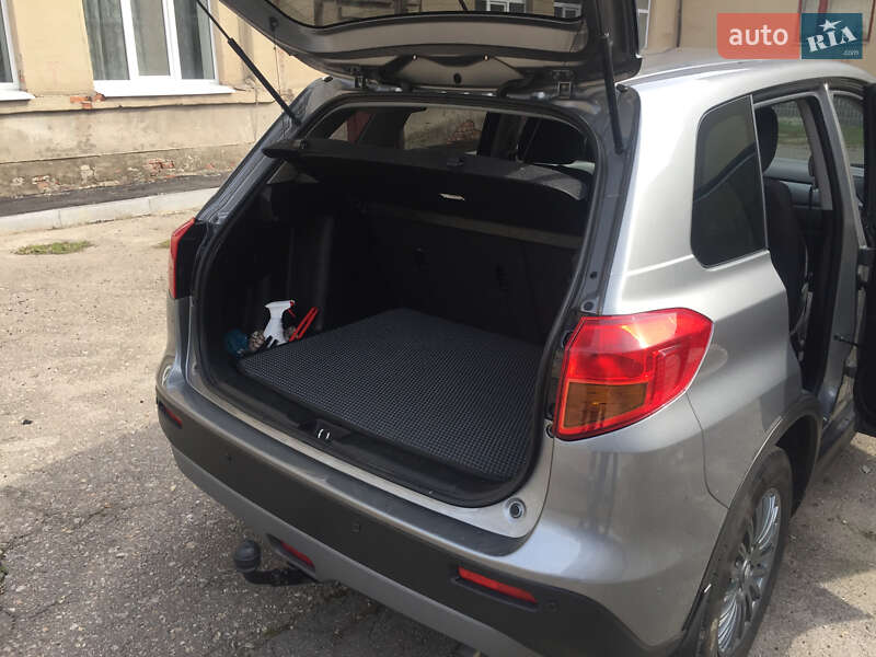 Позашляховик / Кросовер Suzuki Vitara 2017 в Харкові