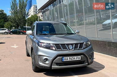 Внедорожник / Кроссовер Suzuki Vitara 2016 в Киеве