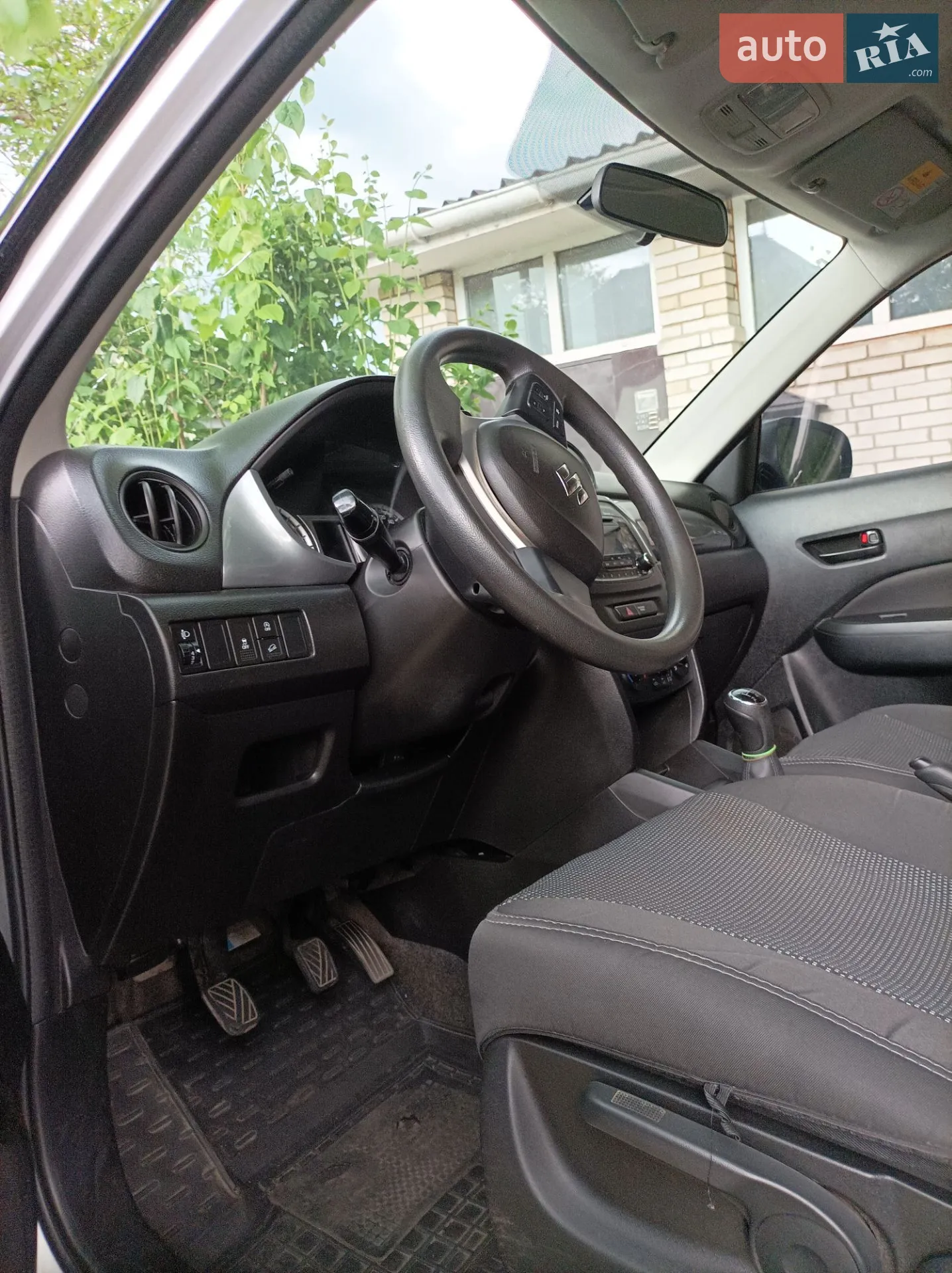 Suzuki Vitara 2015 VIN TSMLYE21S00126796 фото оголошення 13 з 17