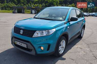 Позашляховик / Кросовер Suzuki Vitara 2015 в Львові