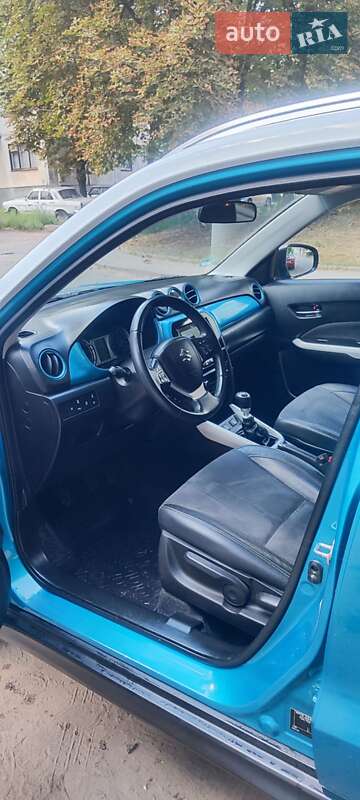 Внедорожник / Кроссовер Suzuki Vitara 2016 в Черкассах фото 12 Внедорожник / Кроссовер Suzuki Vitara 2016 в Черкассах