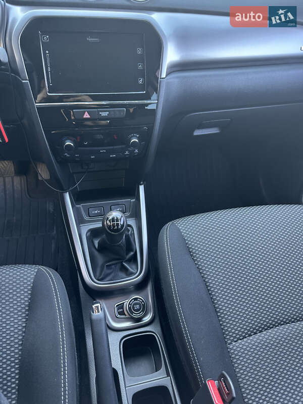 Внедорожник / Кроссовер Suzuki Vitara 2021 в Киеве