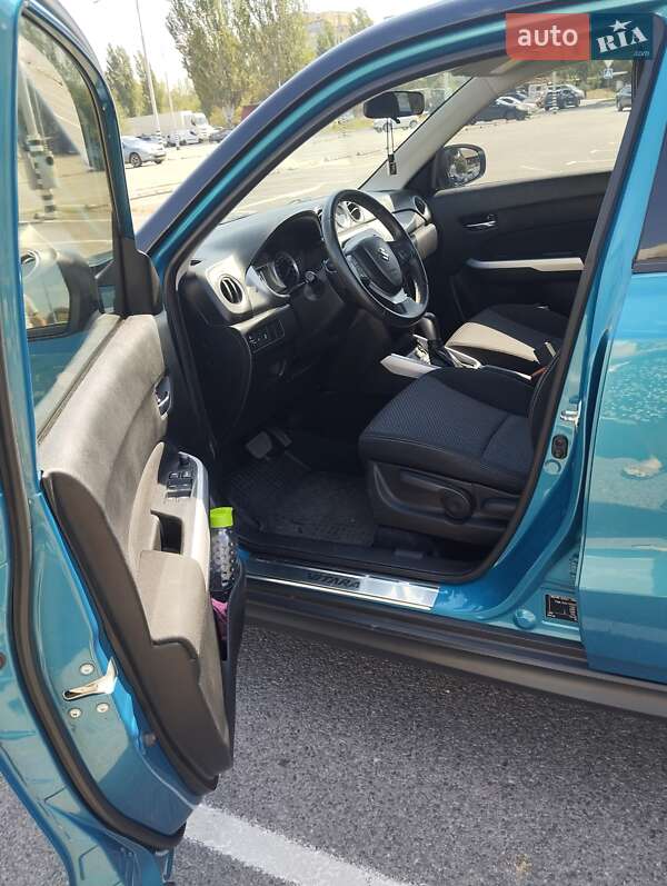 Позашляховик / Кросовер Suzuki Vitara 2016 в Дніпрі