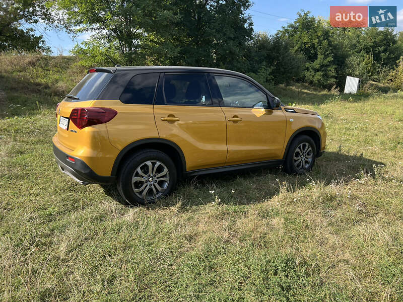 Позашляховик / Кросовер Suzuki Vitara 2021 в Києві