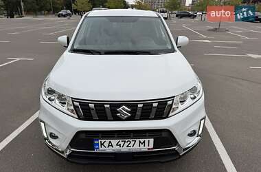 Внедорожник / Кроссовер Suzuki Vitara 2023 в 