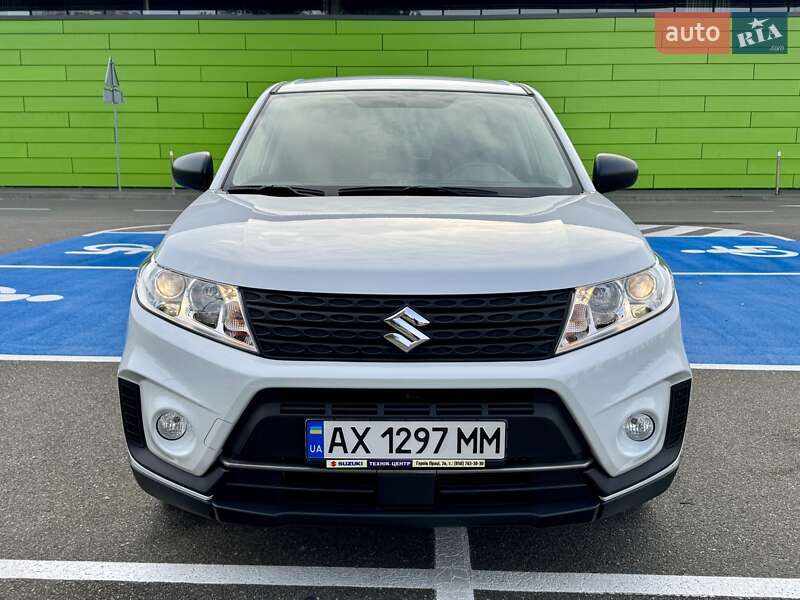 Внедорожник / Кроссовер Suzuki Vitara 2023 в Киеве
