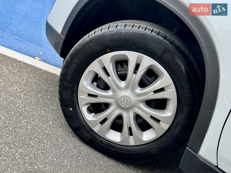 Внедорожник / Кроссовер Suzuki Vitara 2023 в Киеве
