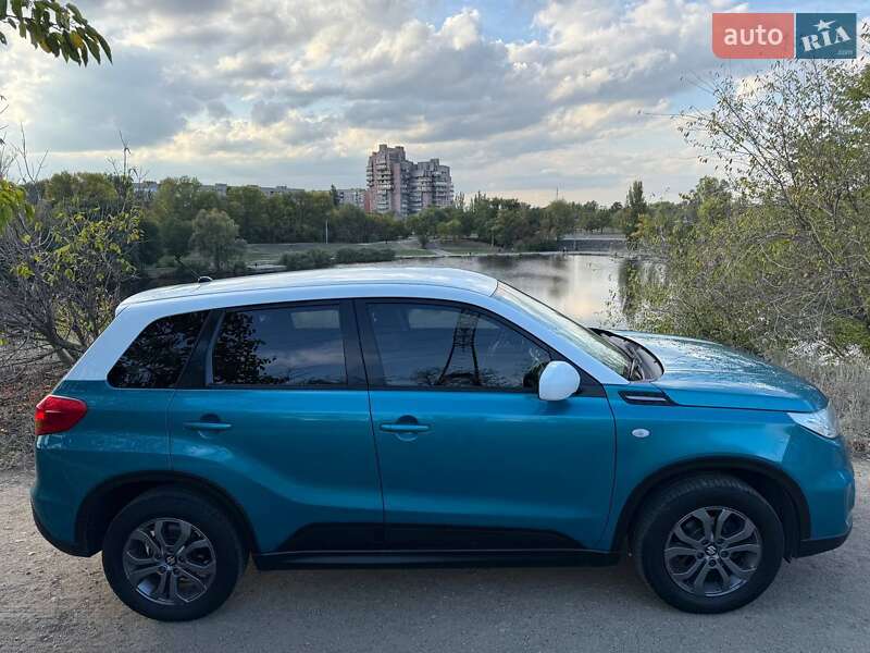 Внедорожник / Кроссовер Suzuki Vitara 2017 в Днепре