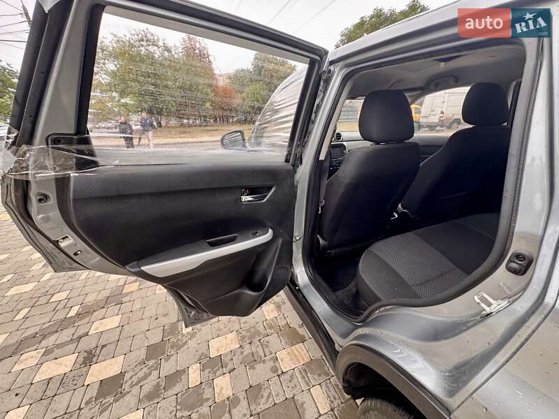 Внедорожник / Кроссовер Suzuki Vitara 2016 в Одессе