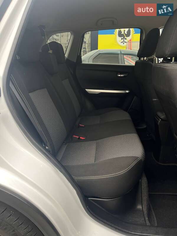 Внедорожник / Кроссовер Suzuki Vitara 2016 в Чернигове фото 14 Внедорожник / Кроссовер Suzuki Vitara 2016 в Чернигове