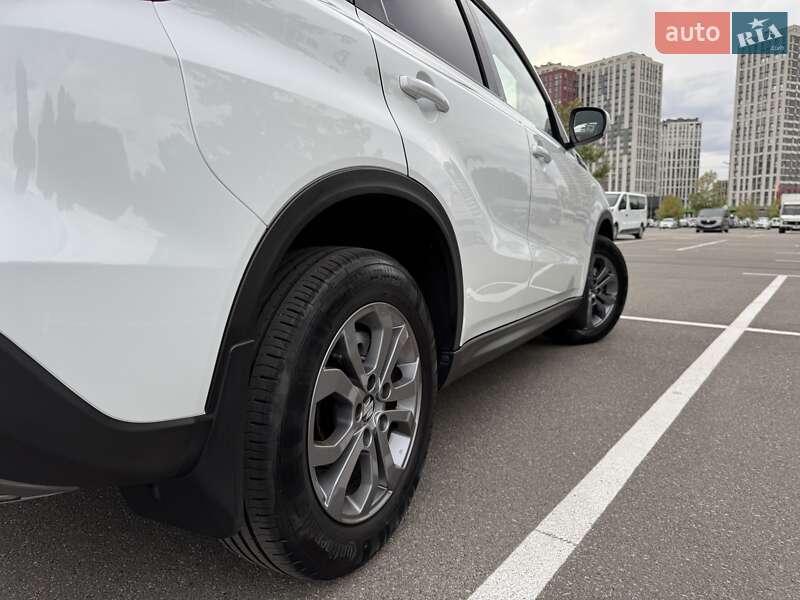 Позашляховик / Кросовер Suzuki Vitara 2023 в Києві фото 47 Позашляховик / Кросовер Suzuki Vitara 2023 в Києві