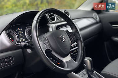 Позашляховик / Кросовер Suzuki Vitara 2020 в  фото 12 Позашляховик / Кросовер Suzuki Vitara 2020 в