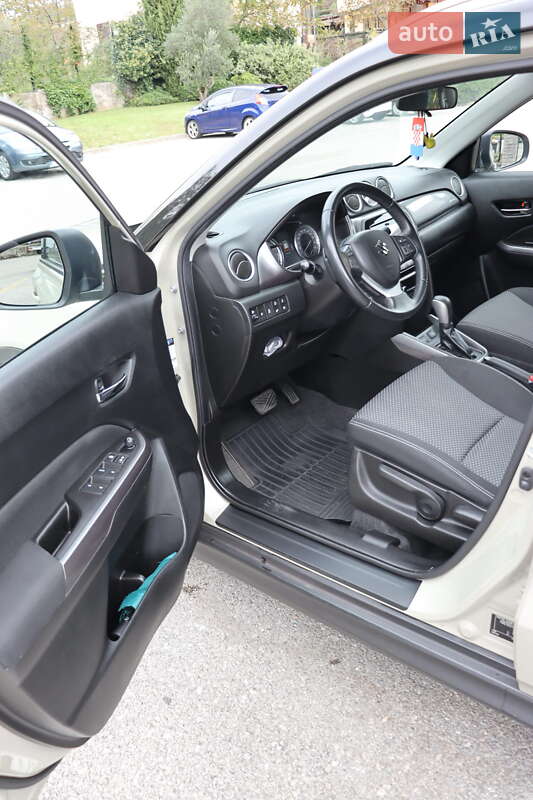 Позашляховик / Кросовер Suzuki Vitara 2020 в Львові фото 6 Позашляховик / Кросовер Suzuki Vitara 2020 в Львові