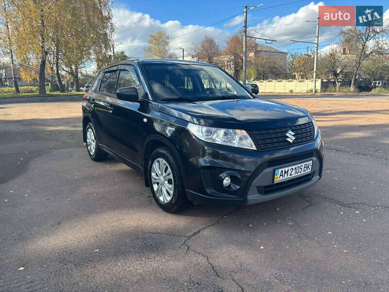 Внедорожник / Кроссовер Suzuki Vitara 2015 в Житомире фото 2 Внедорожник / Кроссовер Suzuki Vitara 2015 в Житомире