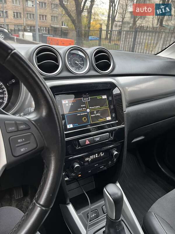 Внедорожник / Кроссовер Suzuki Vitara 2016 в Киеве фото 30 Внедорожник / Кроссовер Suzuki Vitara 2016 в Киеве