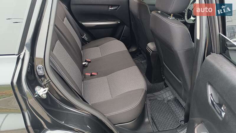 Позашляховик / Кросовер Suzuki Vitara 2020 в Києві