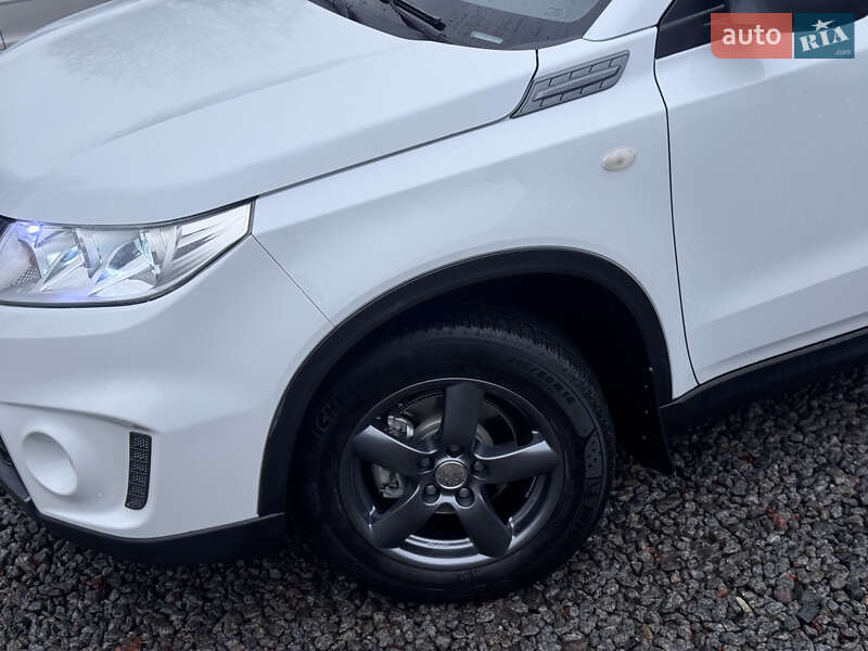 Внедорожник / Кроссовер Suzuki Vitara 2017 в Хмельницком фото 3 Внедорожник / Кроссовер Suzuki Vitara 2017 в Хмельницком