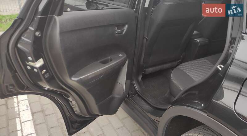 Внедорожник / Кроссовер Suzuki Vitara 2019 в Днепре