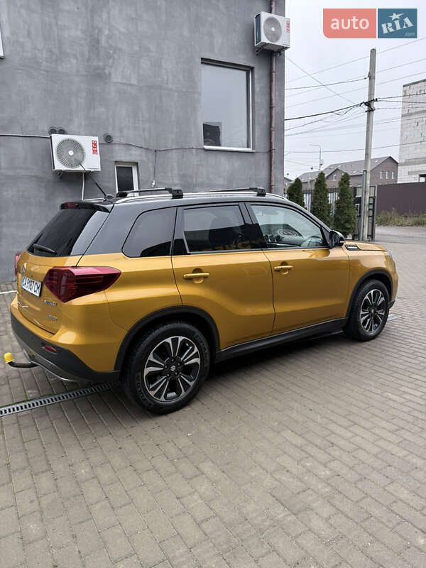 Внедорожник / Кроссовер Suzuki Vitara 2019 в Киеве