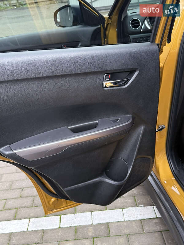 Внедорожник / Кроссовер Suzuki Vitara 2019 в Киеве