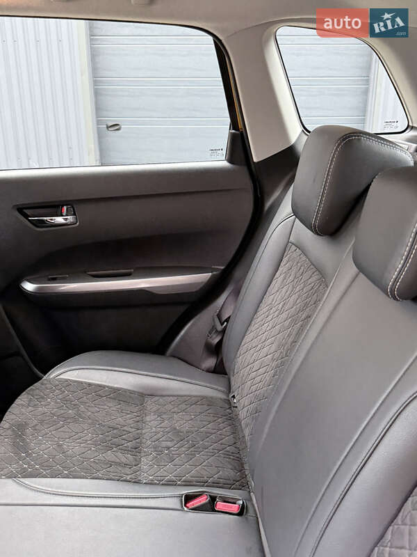 Внедорожник / Кроссовер Suzuki Vitara 2019 в Киеве