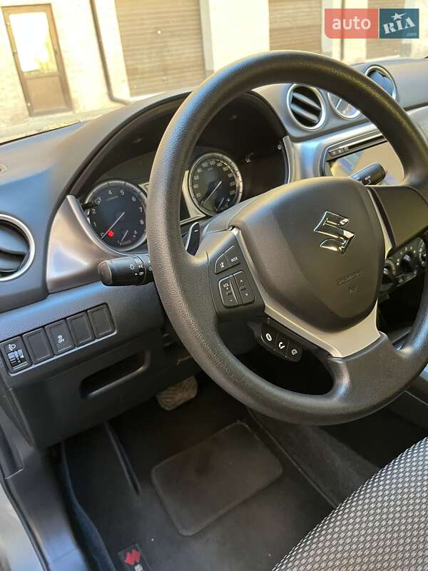 Позашляховик / Кросовер Suzuki Vitara 2021 в Івано-Франківську