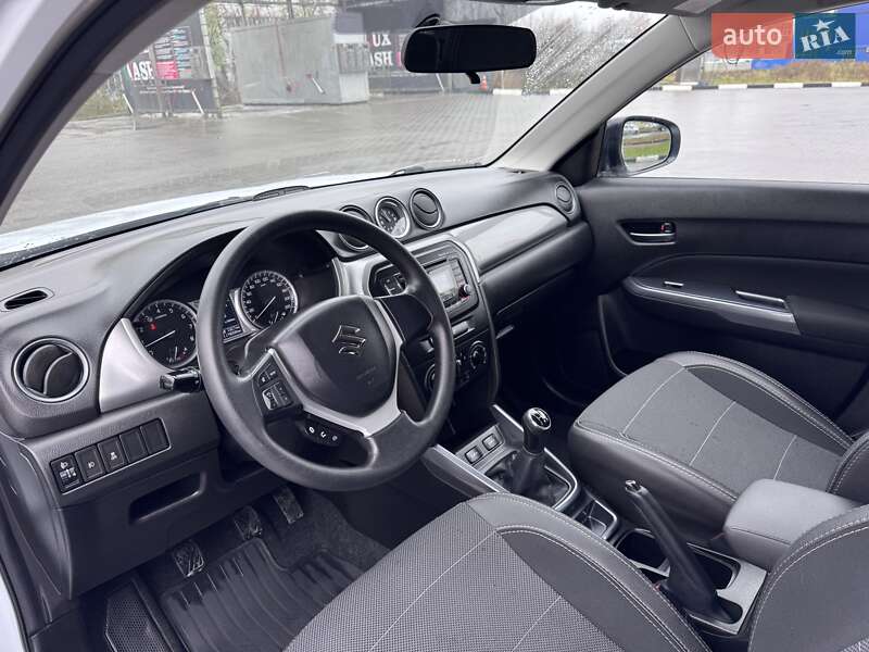 Внедорожник / Кроссовер Suzuki Vitara 2017 в Хмельницком