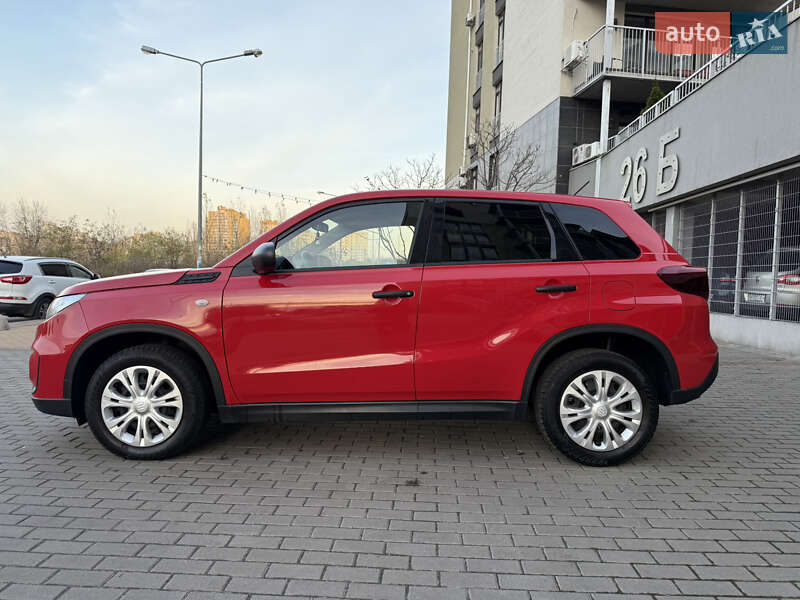 Внедорожник / Кроссовер Suzuki Vitara 2021 в Киеве