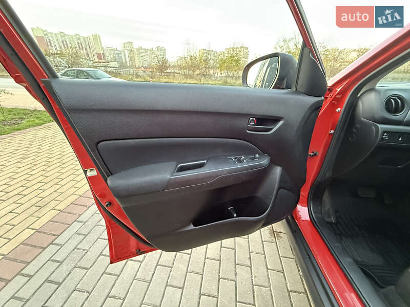 Внедорожник / Кроссовер Suzuki Vitara 2021 в Киеве