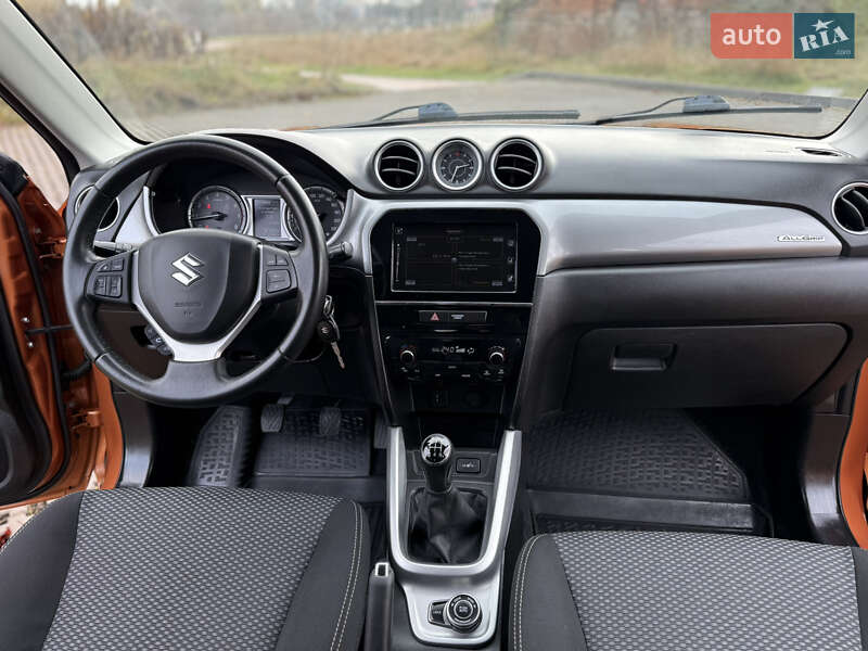 Внедорожник / Кроссовер Suzuki Vitara 2016 в Тульчине