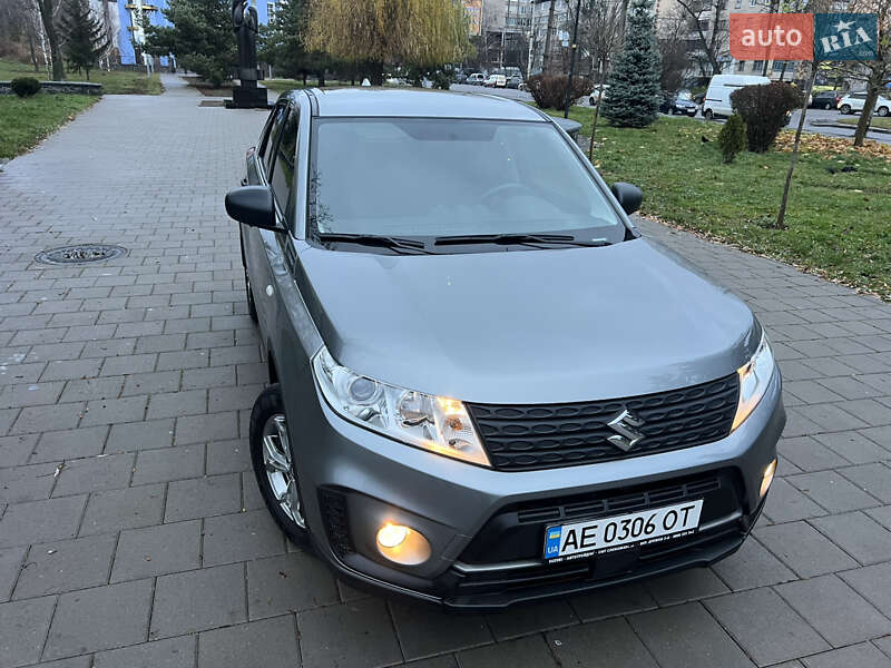 Внедорожник / Кроссовер Suzuki Vitara 2021 в Киеве
