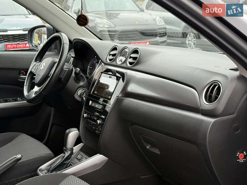 Внедорожник / Кроссовер Suzuki Vitara 2021 в Днепре