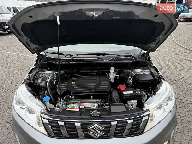 Внедорожник / Кроссовер Suzuki Vitara 2021 в Днепре