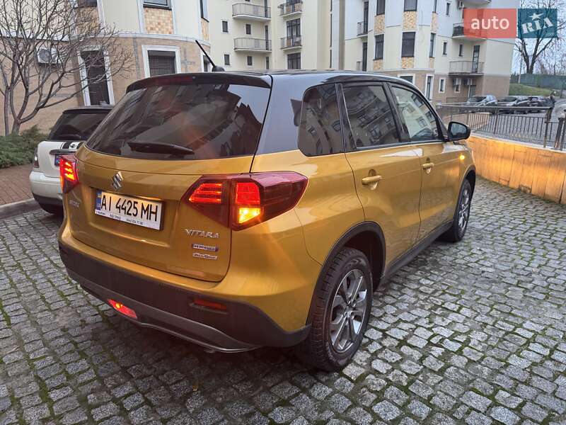 Внедорожник / Кроссовер Suzuki Vitara 2020 в Киеве