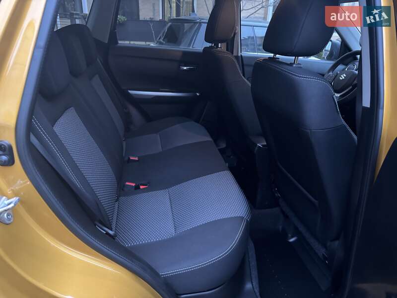 Внедорожник / Кроссовер Suzuki Vitara 2020 в Киеве