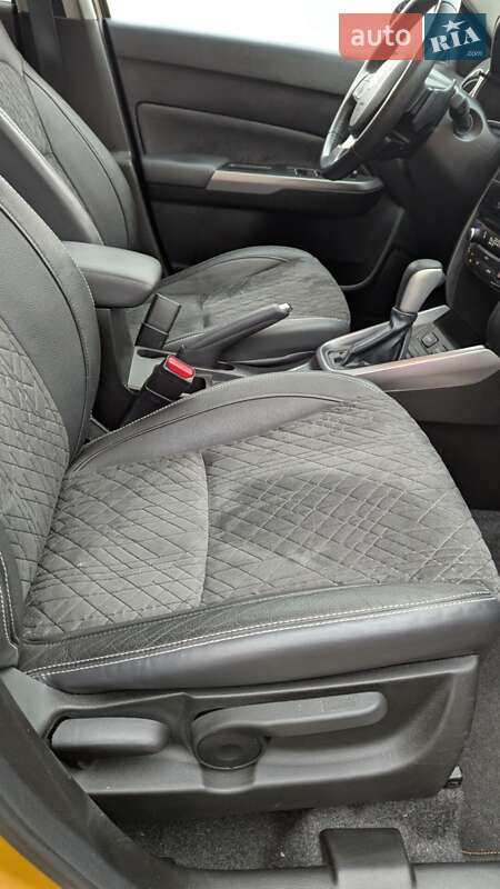 Позашляховик / Кросовер Suzuki Vitara 2020 в Львові