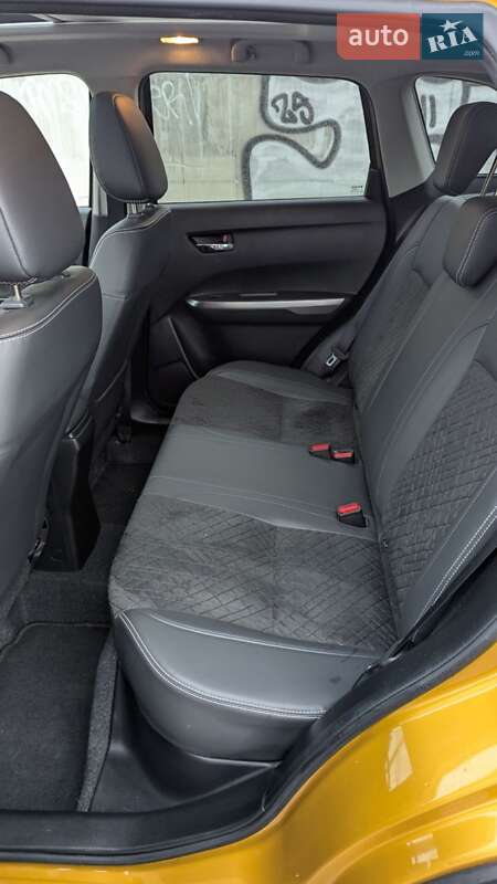 Позашляховик / Кросовер Suzuki Vitara 2020 в Львові