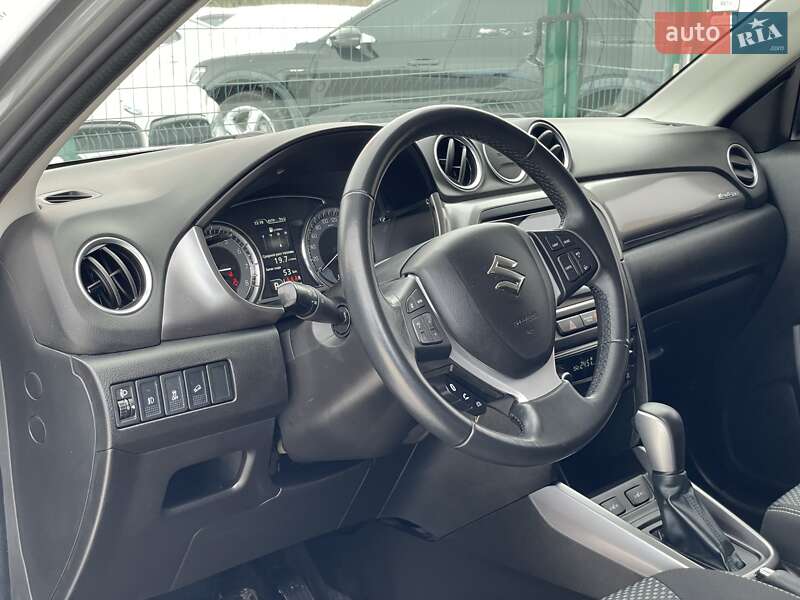 Внедорожник / Кроссовер Suzuki Vitara 2022 в Бердичеве фото 24 Внедорожник / Кроссовер Suzuki Vitara 2022 в Бердичеве
