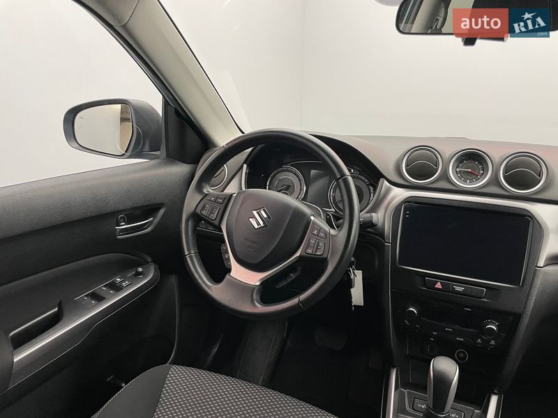 Внедорожник / Кроссовер Suzuki Vitara 2020 в Киеве