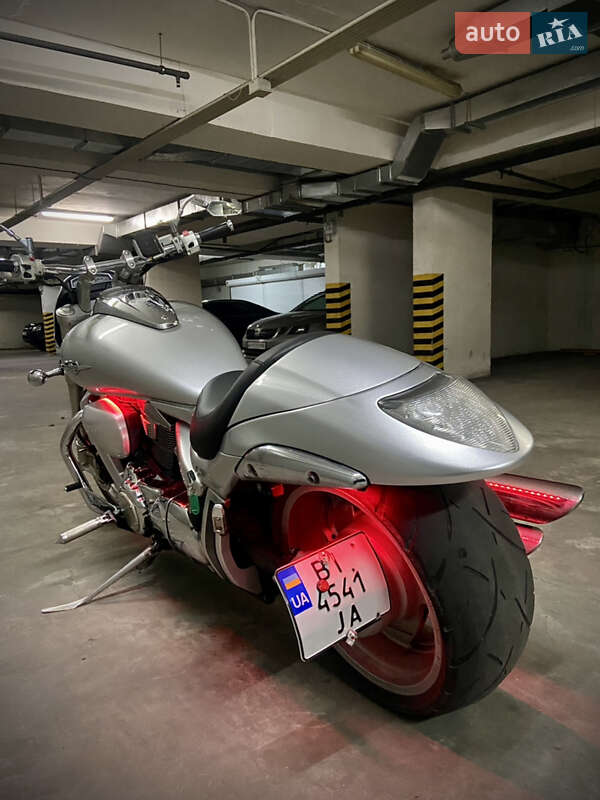 Мотоцикл Круизер Suzuki VZR 1800 2011 в Киеве