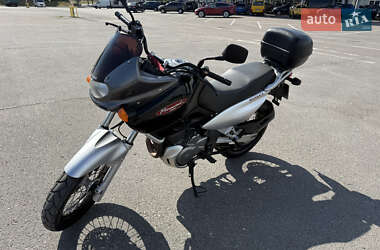 Грузовые мотороллеры, мотоциклы, скутеры, мопеды Suzuki XF 650 Freewind 1998 в 