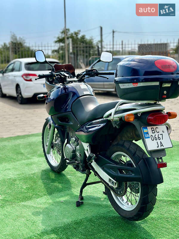 Мотоцикл Круизер Suzuki XF 650 Freewind 1999 в Одессе
