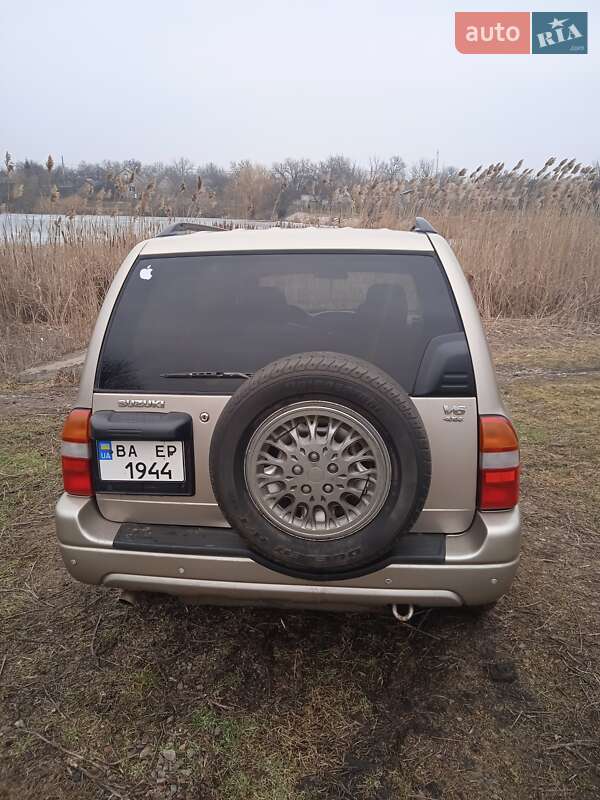 Внедорожник / Кроссовер Suzuki XL7 2003 в Кропивницком