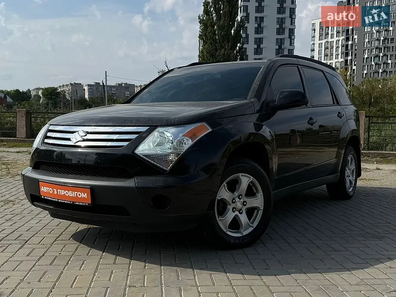 Suzuki XL7