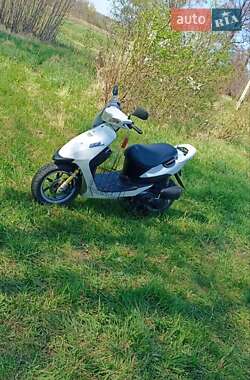 Скутер Suzuki ZZ 50 2010 в 