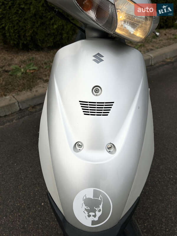 Скутер Suzuki ZZ 50 2014 в Новых Петровцах