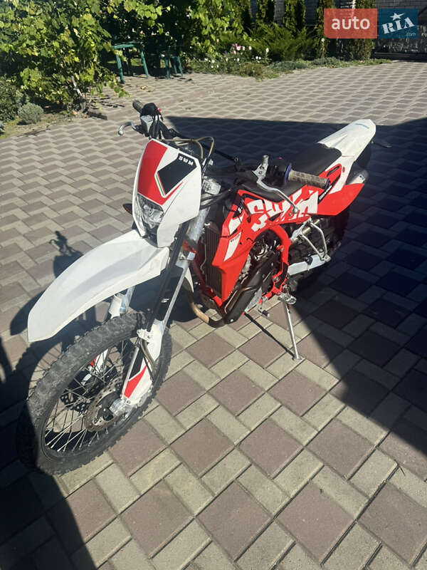 Мотоцикл Позашляховий (Enduro) SWM RS 125R 2017 в Житомирі