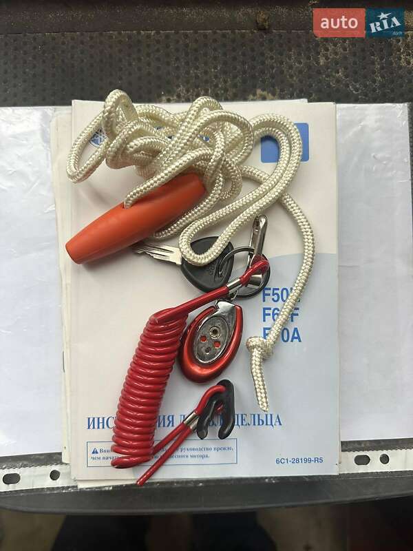 Човен Sylvan Explorer 2007 в Покрові