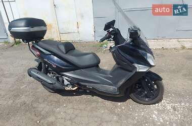Максі-скутер Sym GTS 2013 в Києві Максі-скутер Sym GTS 2013 в Києві